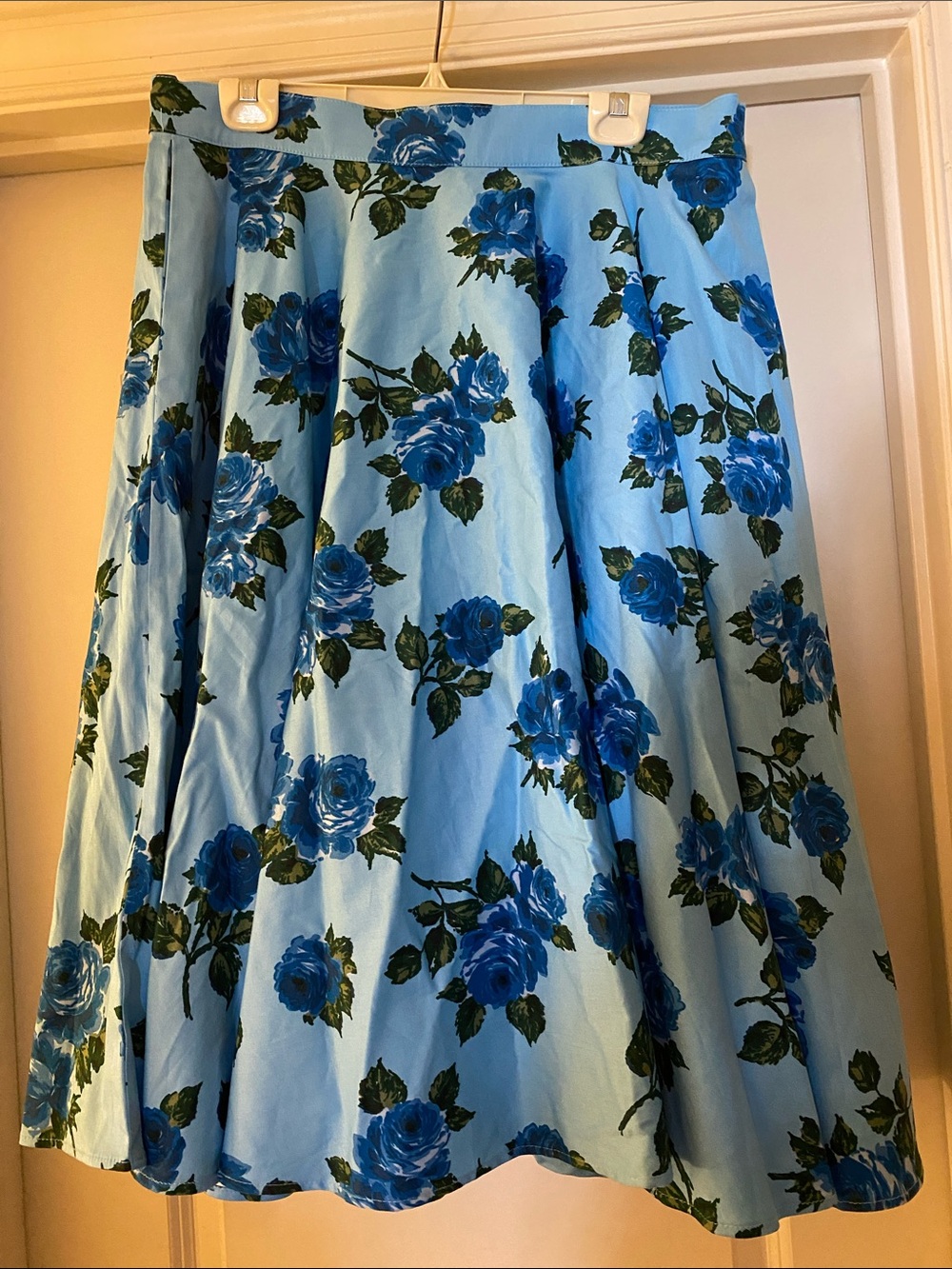 Vixen by Micheline Pitt blue roses circle skirt - Picture 2 of 3